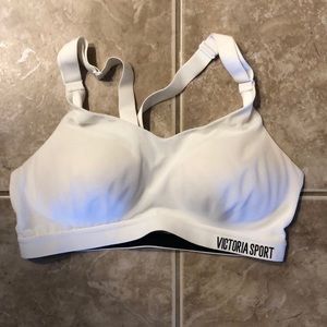 VS Sports Bra